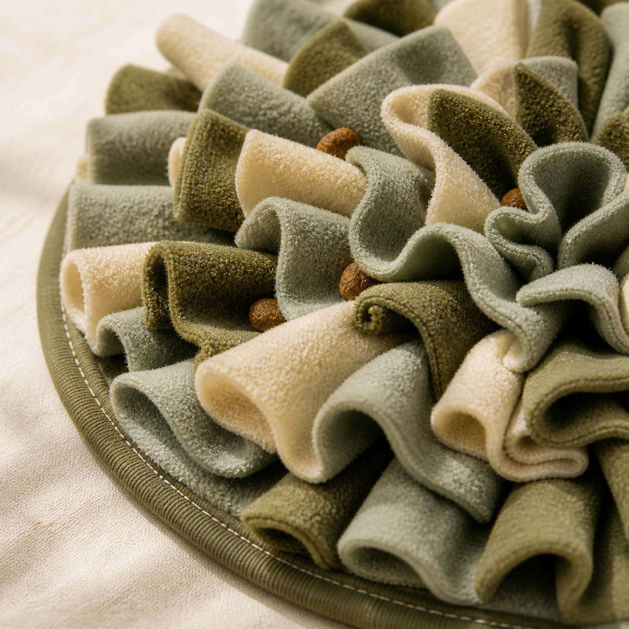 Meadow Snuffle Mat - 03 detail
